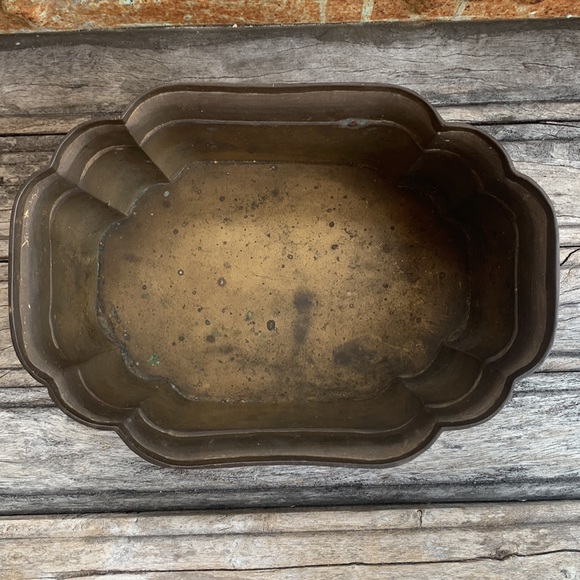 Vintage Heavy Brass Tray / Planter - Picture 7 of 9